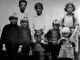 Barna til Friidtjof Sjvik : Bak fra venstre, Odd, Sjalg, Ragnhild -foran fra venstre, Jrn, Ola, rnulv, Arne og Audhild. Bilde fra 1933-34.